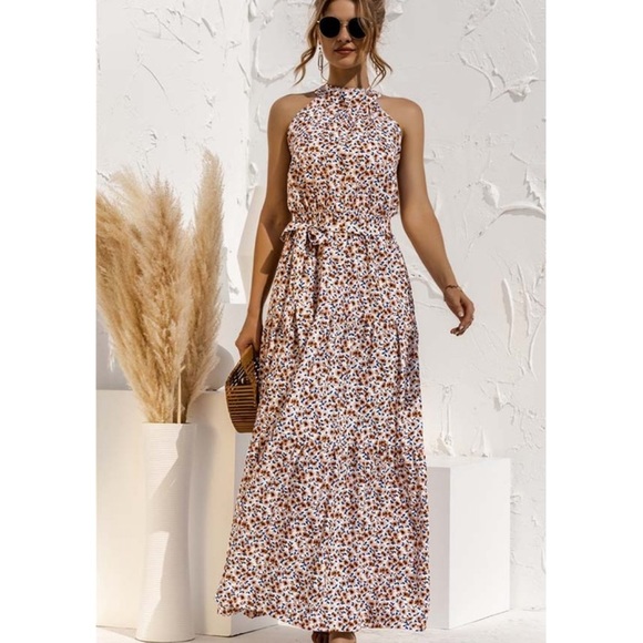 Boho floral print belted halter spring dress - Picture 3 of 3